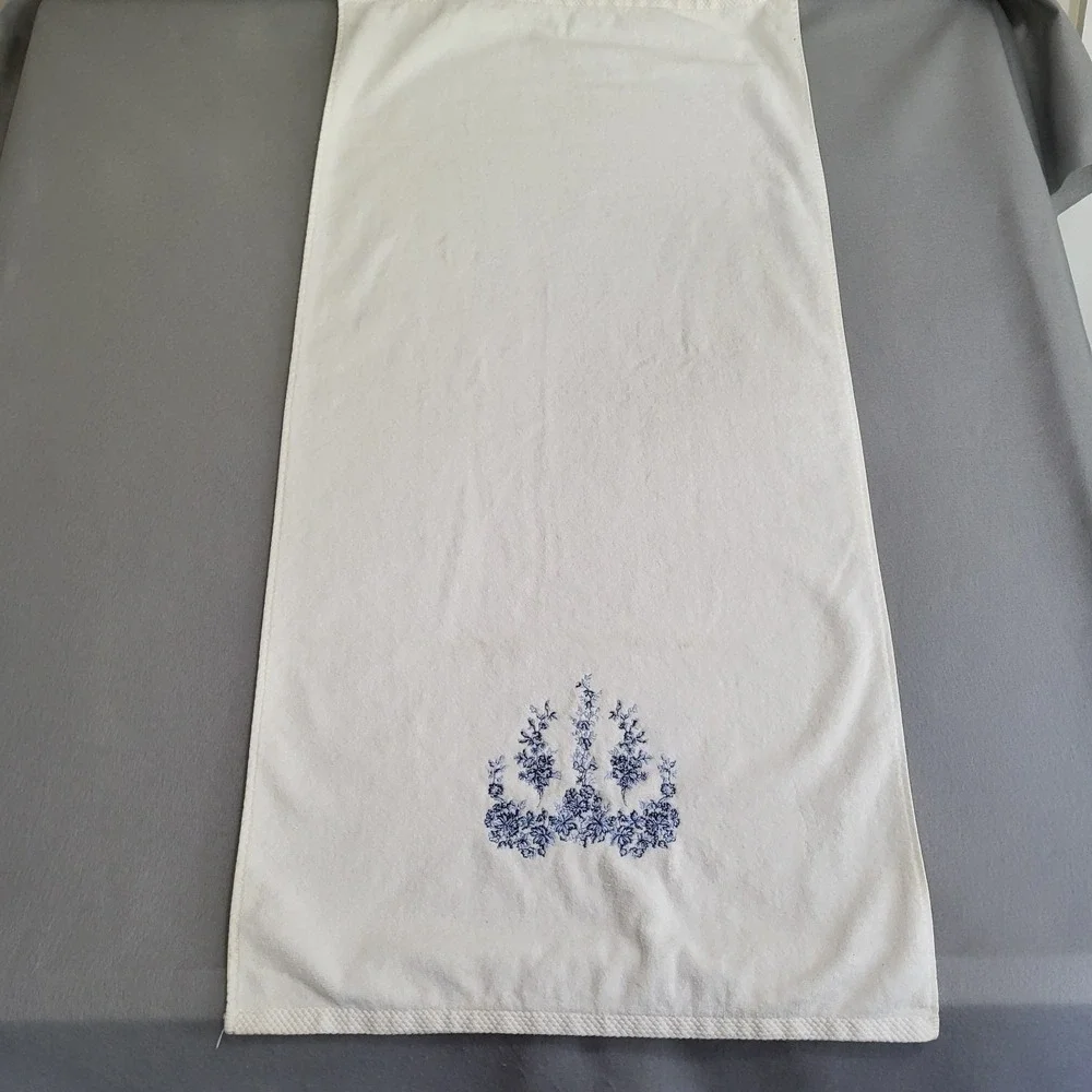 VTG Pair Laura Ashley Embroidered Blue Floral Bath Towel Made In USA Set Of 2
